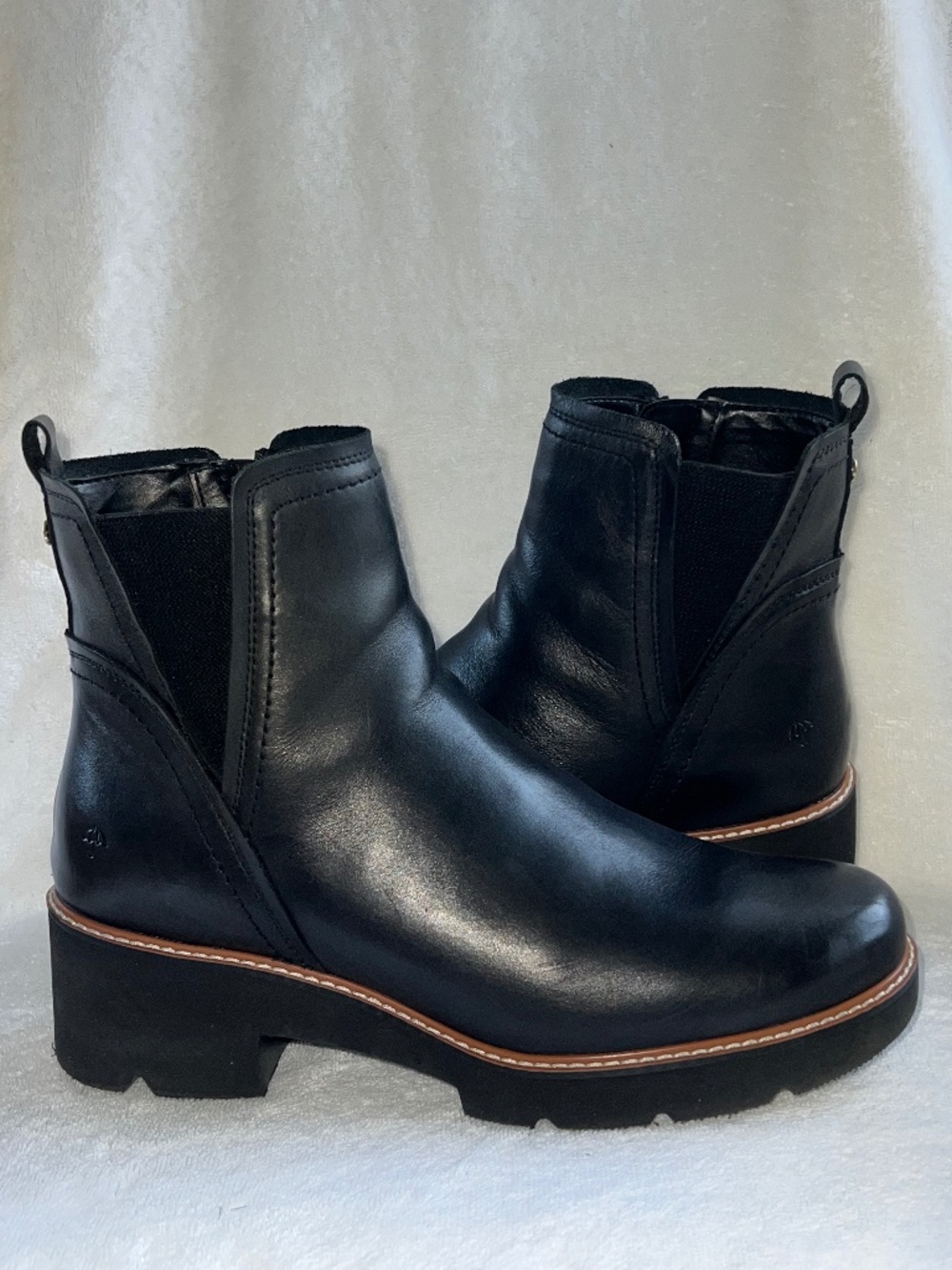 Naturalizer Black Leather Water Repellent Platform Darry Ankle Bootie Size 9.5M